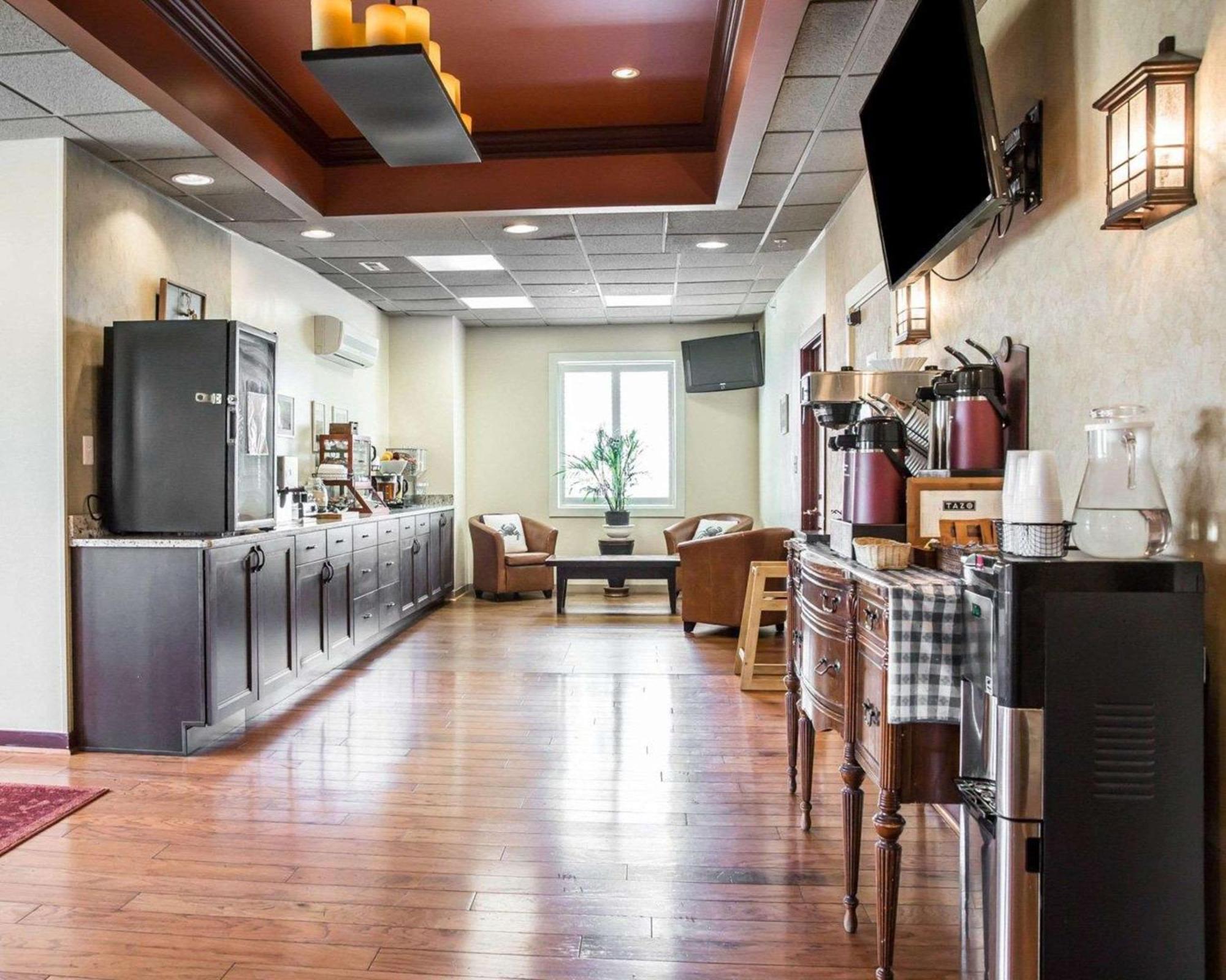 Island Inn & Suites, Ascend Hotel Collection Piney Point Exteriér fotografie