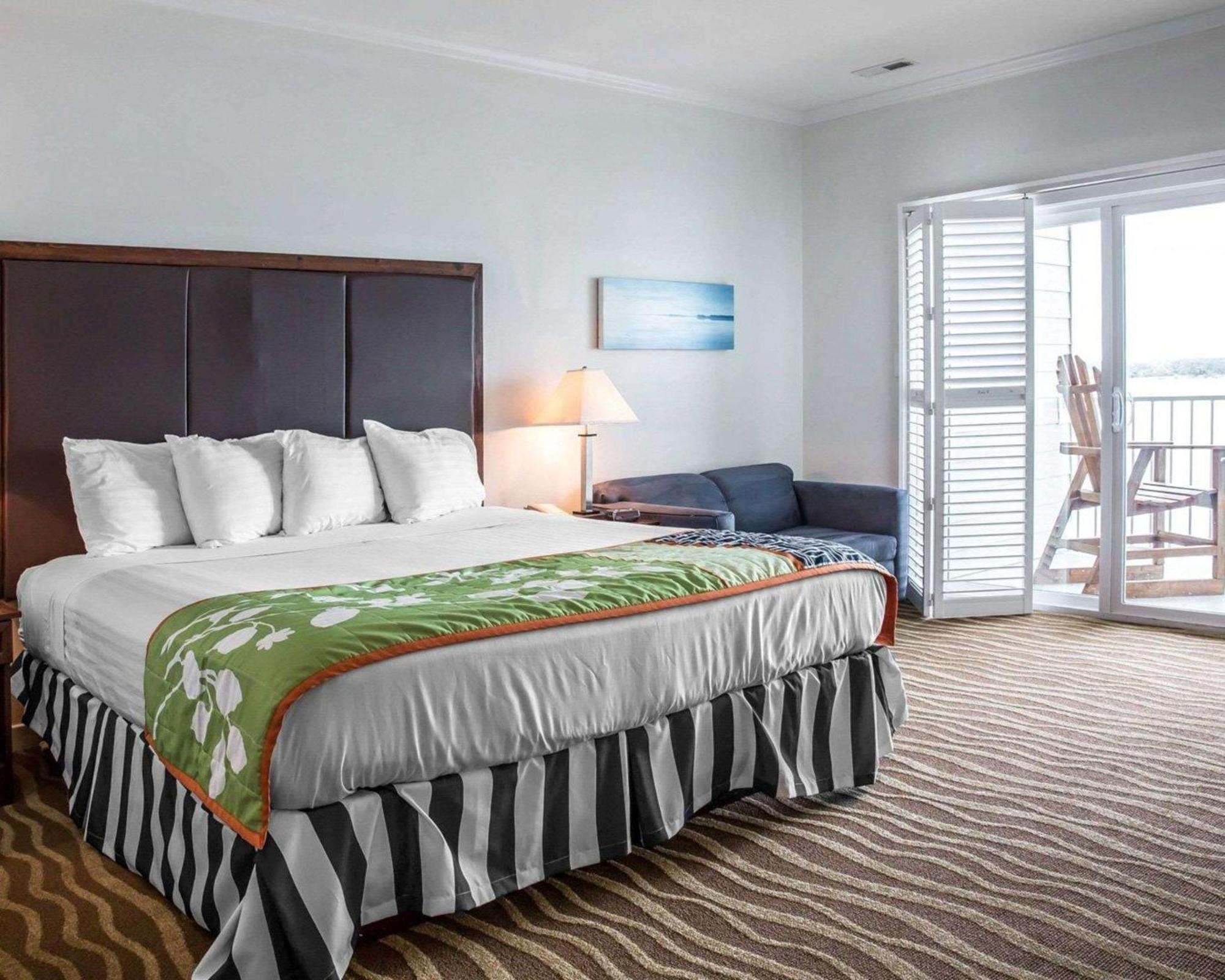 Island Inn & Suites, Ascend Hotel Collection Piney Point Exteriér fotografie