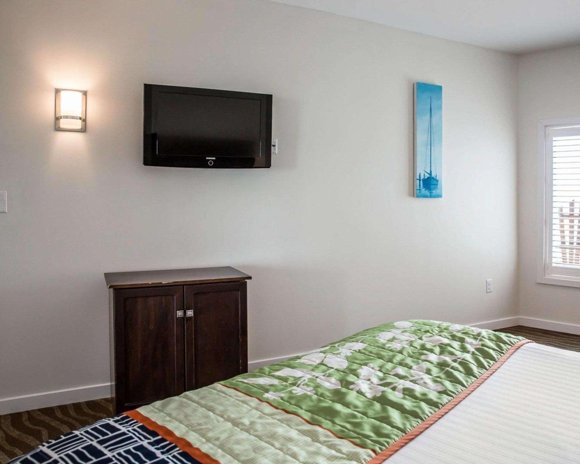 Island Inn & Suites, Ascend Hotel Collection Piney Point Exteriér fotografie