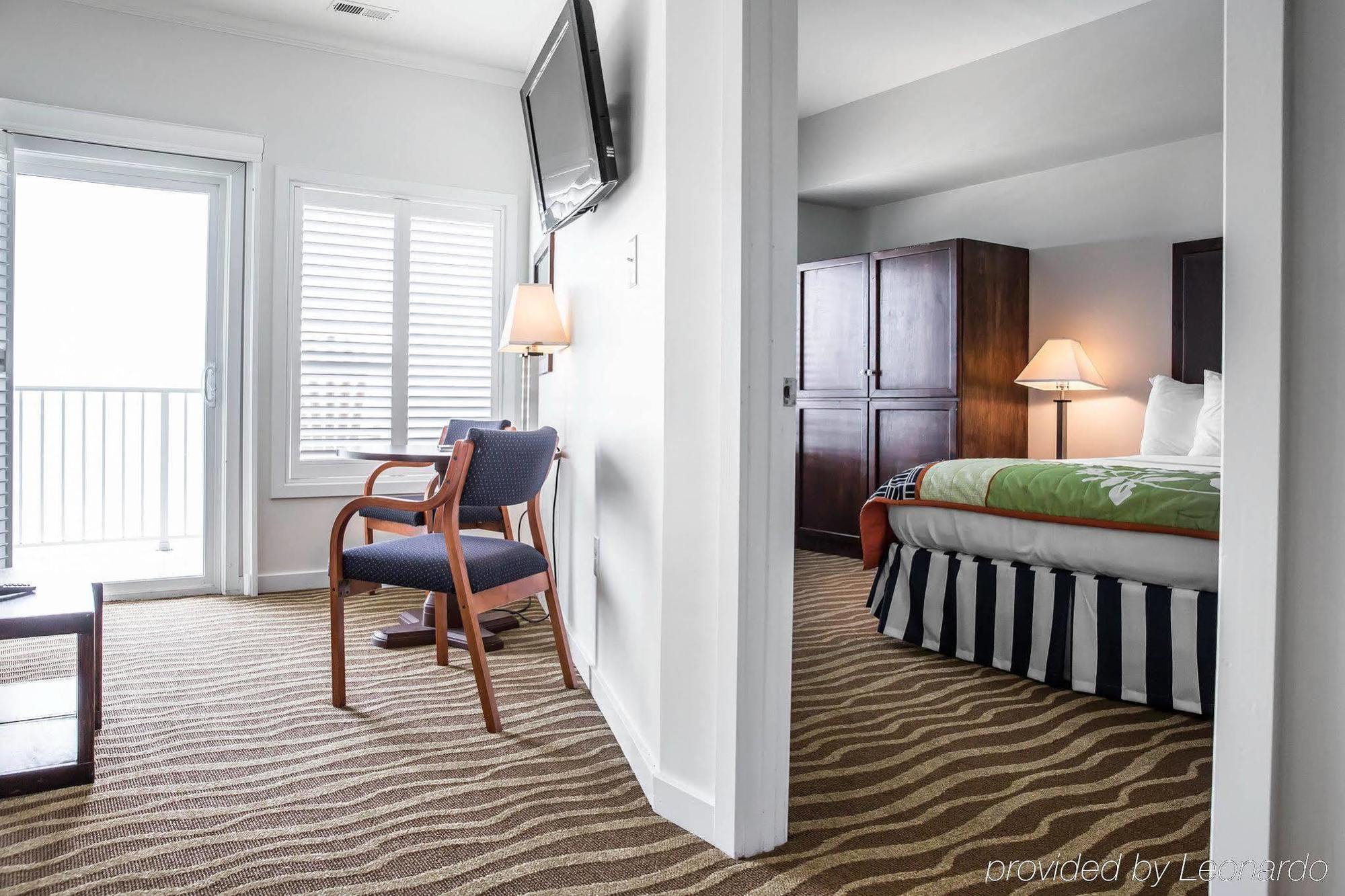 Island Inn & Suites, Ascend Hotel Collection Piney Point Exteriér fotografie